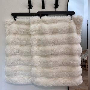 UGG pillow shams - Standard/Queen - set of two